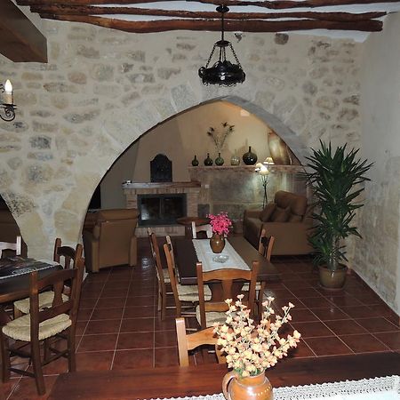 Las Bodegas Del Gilo Guest House Valdealgorfa Екстериор снимка