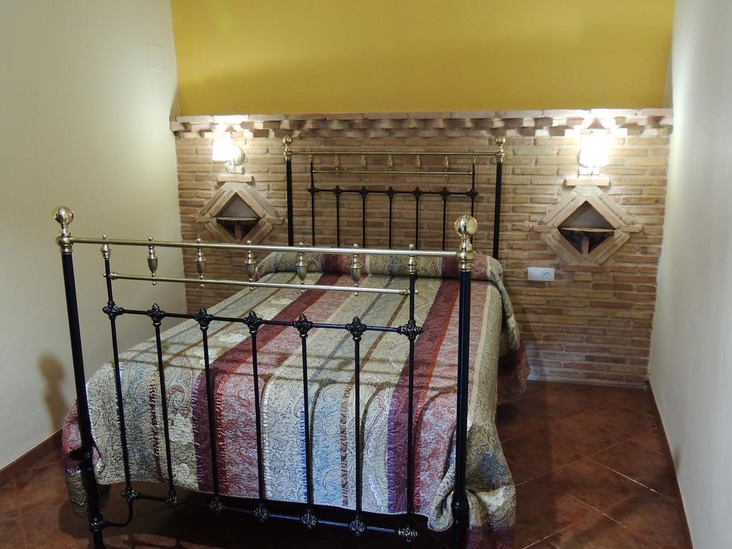 Las Bodegas Del Gilo Guest House Valdealgorfa Стая снимка