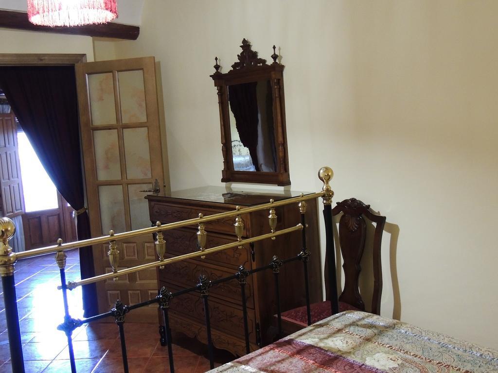 Las Bodegas Del Gilo Valdealgorfa Стая снимка