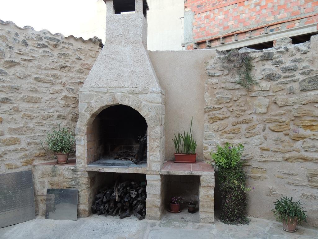 Las Bodegas Del Gilo Valdealgorfa Екстериор снимка