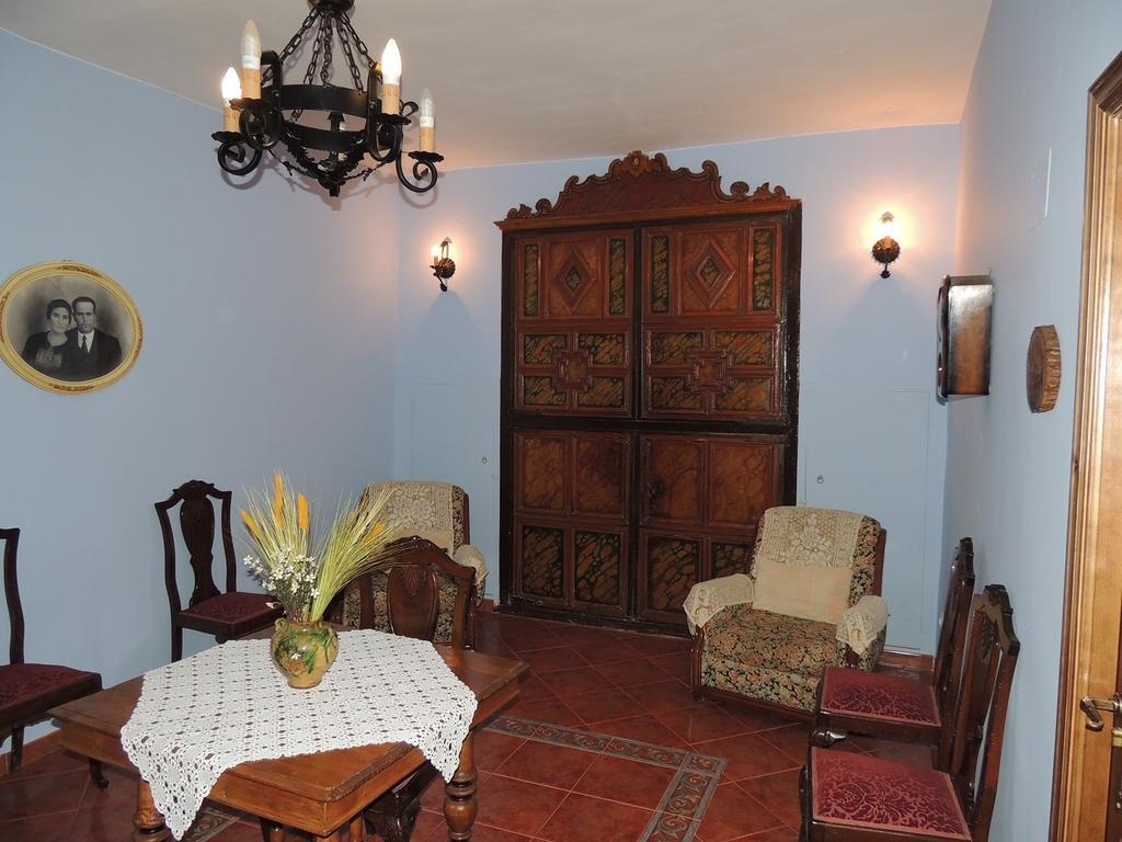 Las Bodegas Del Gilo Guest House Valdealgorfa Екстериор снимка