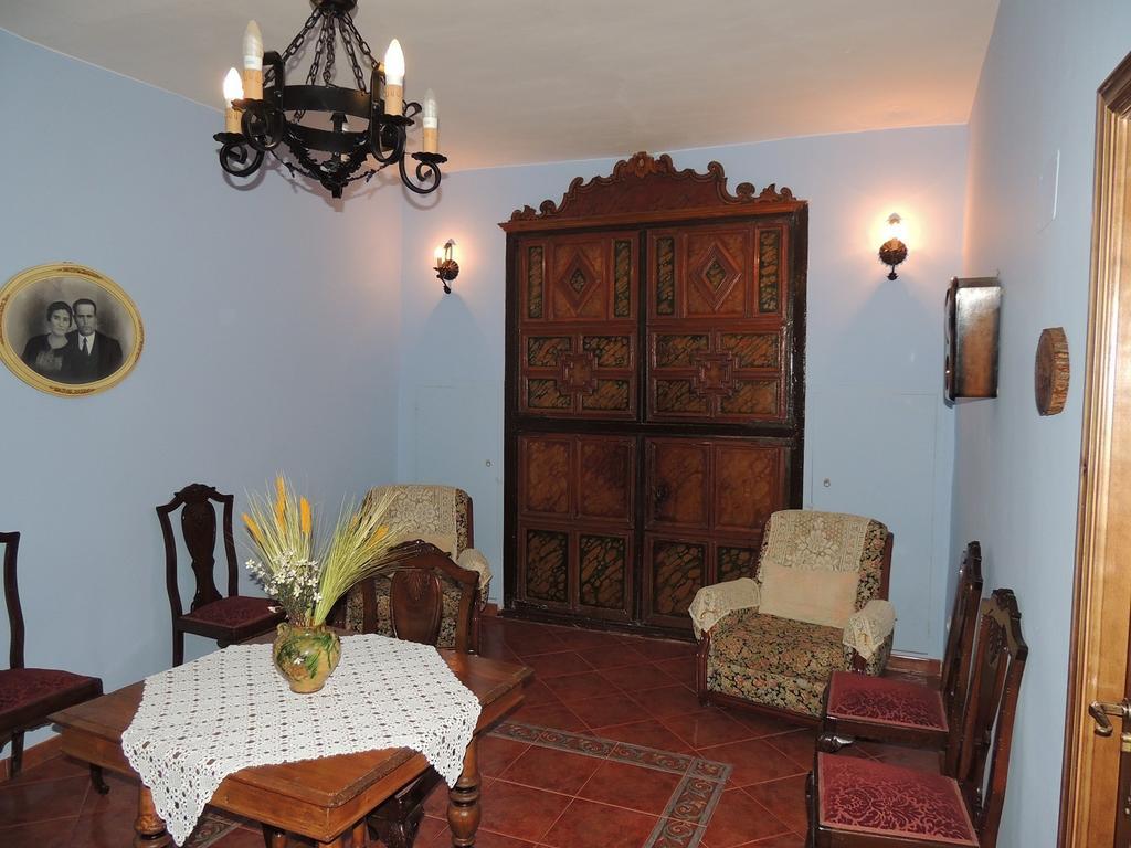 Las Bodegas Del Gilo Valdealgorfa Екстериор снимка