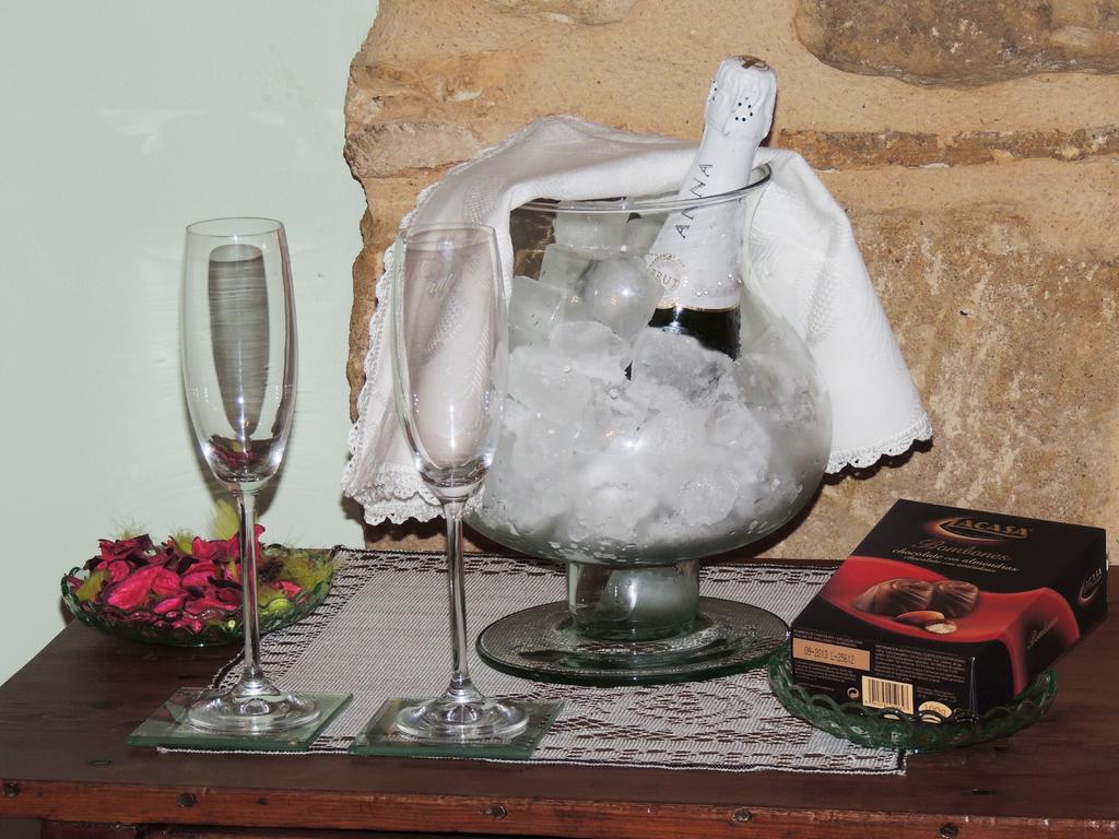 Las Bodegas Del Gilo Valdealgorfa Екстериор снимка